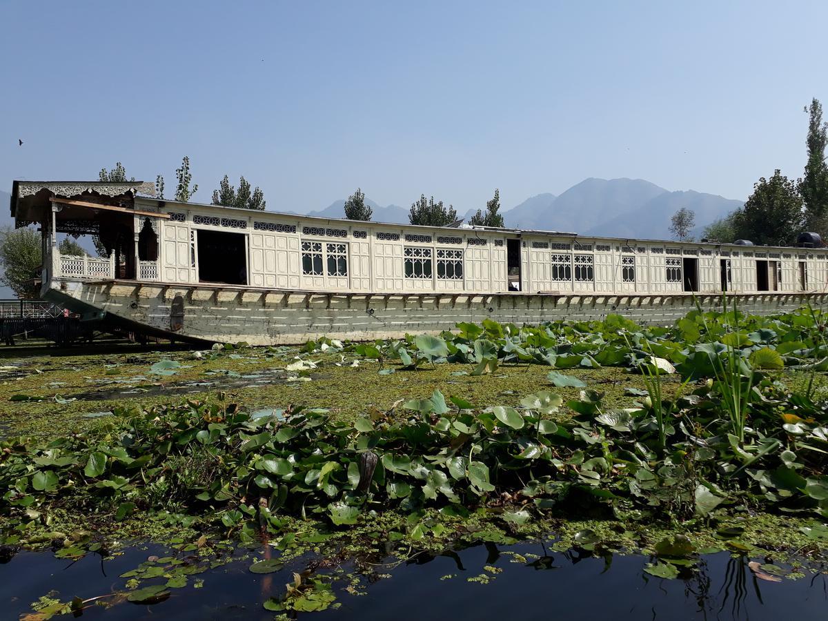 Heritage Geneva House Boat Srīnagar Esterno foto