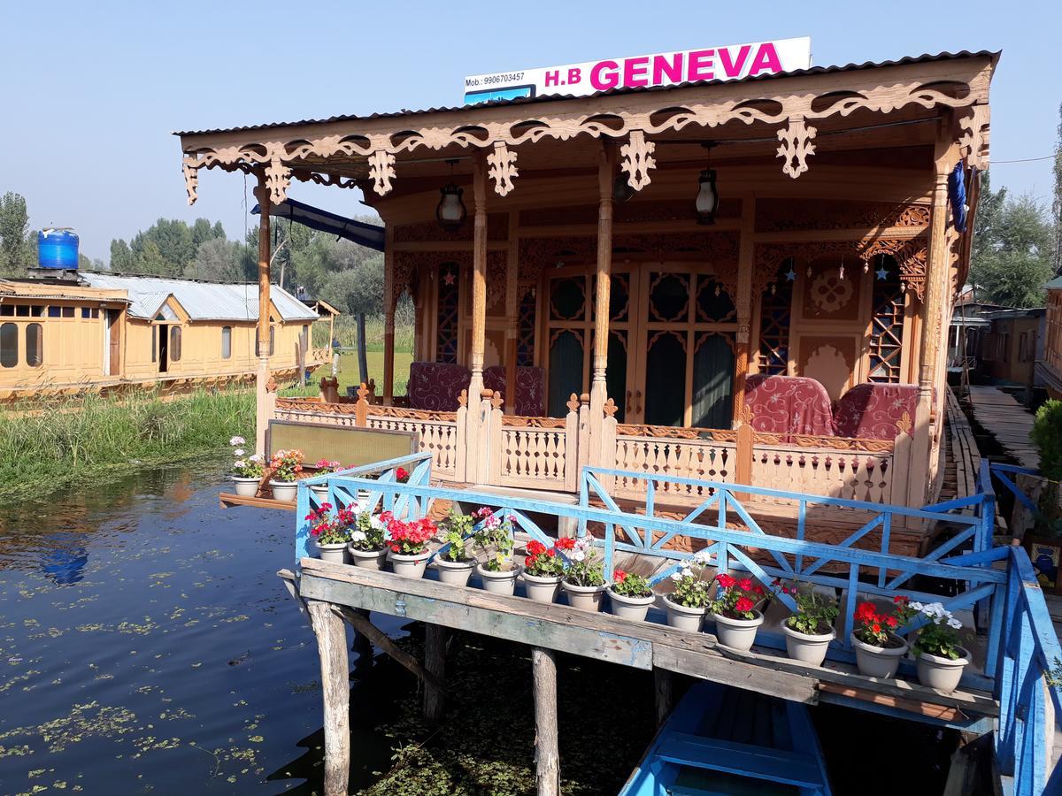 Heritage Geneva House Boat Srīnagar Esterno foto